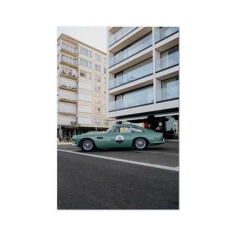 Poster 359 - Aston Martin DB4 Series 3 - 2